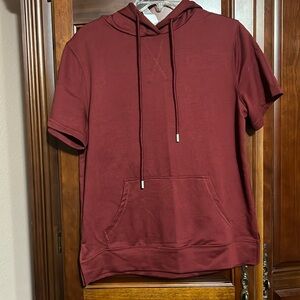 Maroon short sleeves hoodie Size M